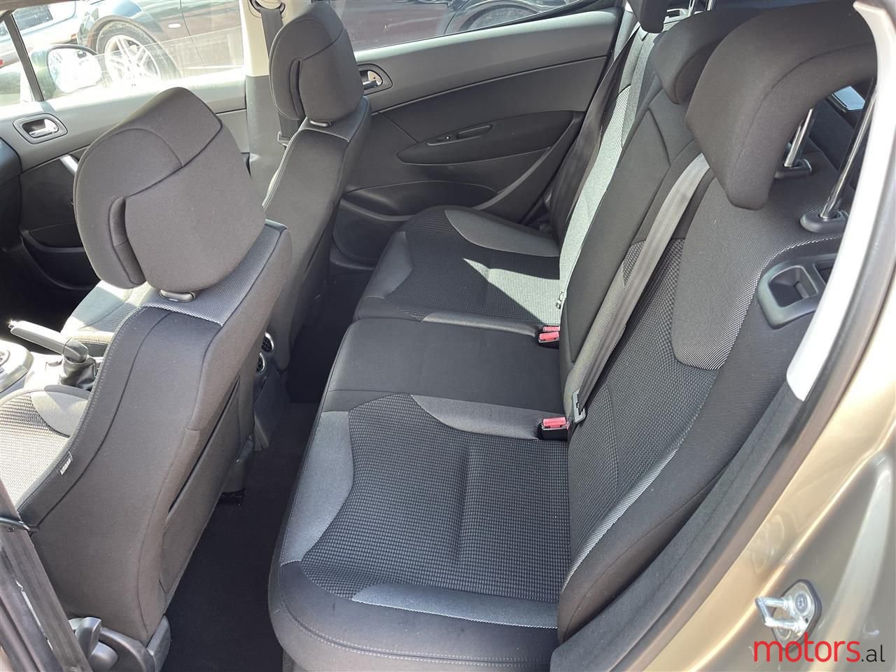 2010' Peugeot 308 photo #3