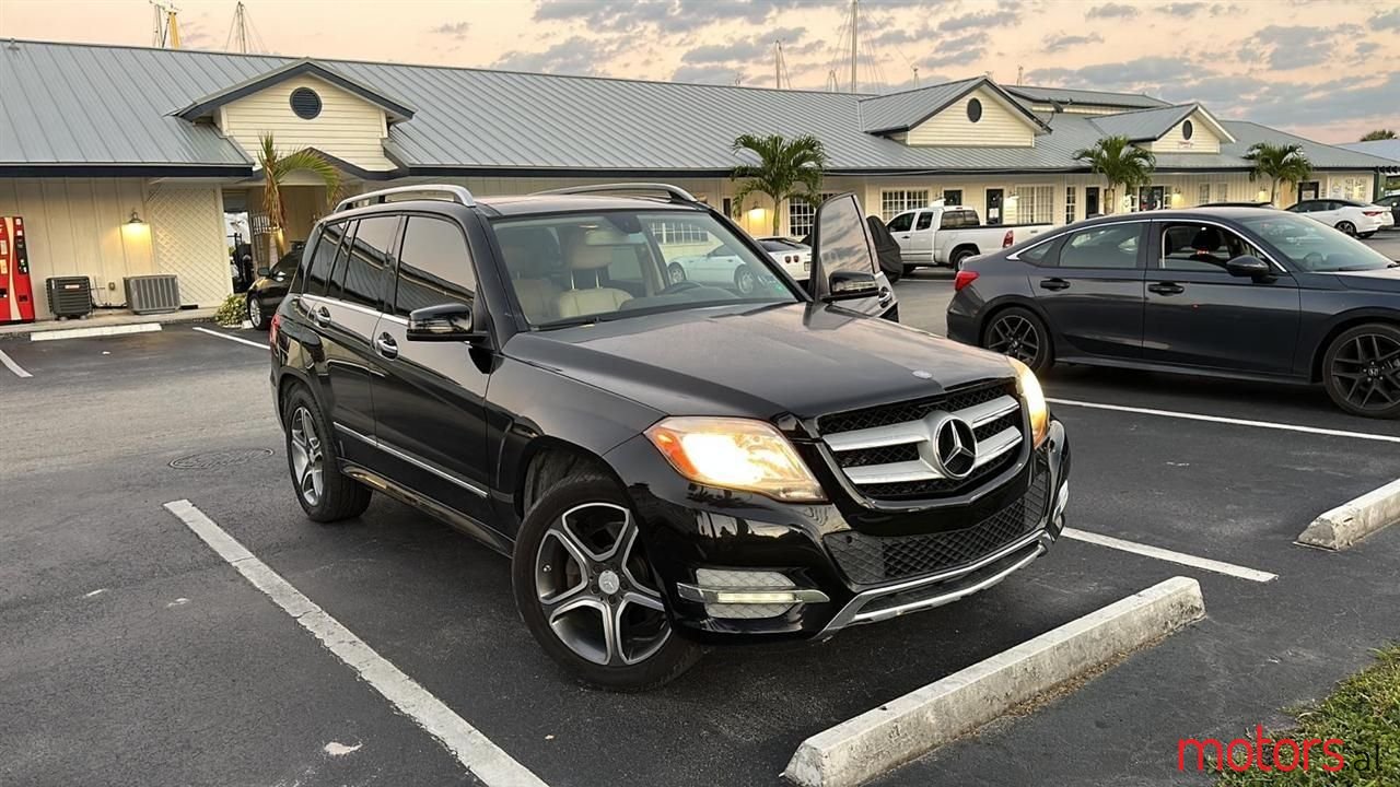 2013' Mercedes-Benz GLK 250 photo #3