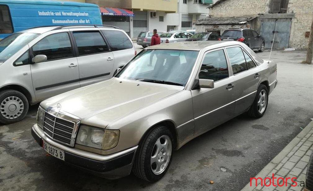 1991' Mercedes-Benz E 250 photo #1