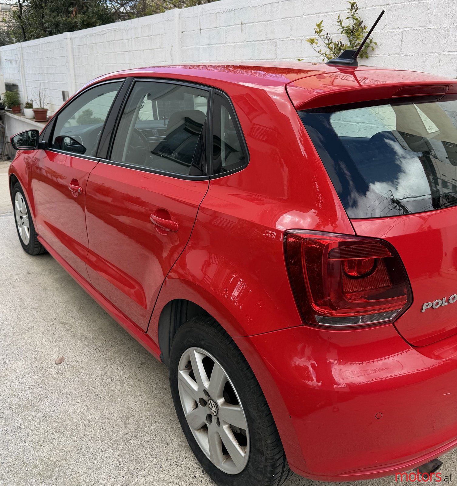 2012' Volkswagen Polo photo #4