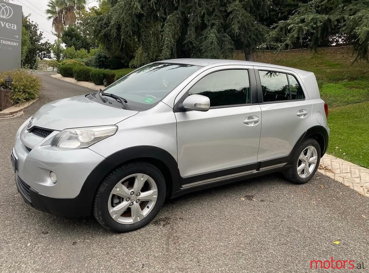 2010' Toyota Urban Cruiser photo #1