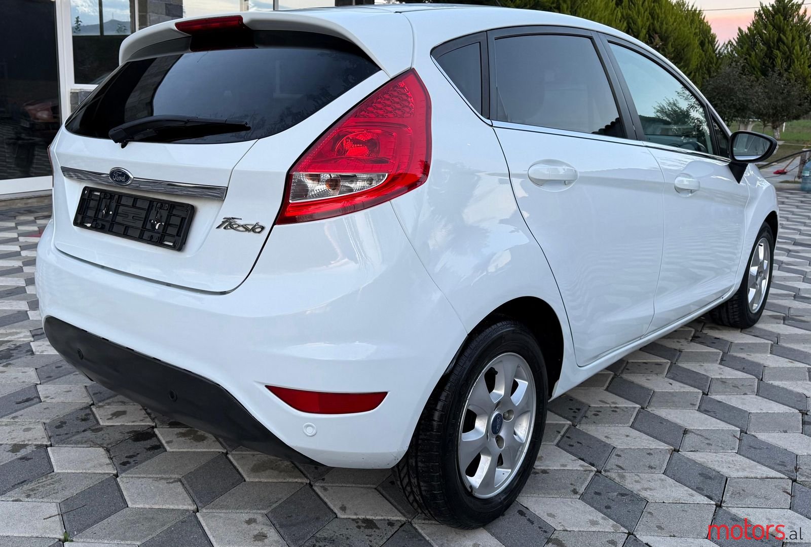 2010' Ford Fiesta photo #6