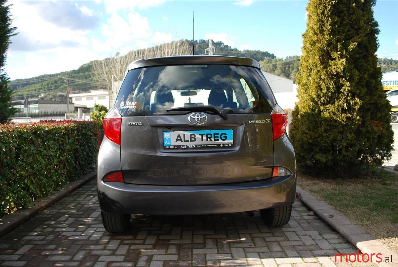 2012' Toyota Verso S photo #5