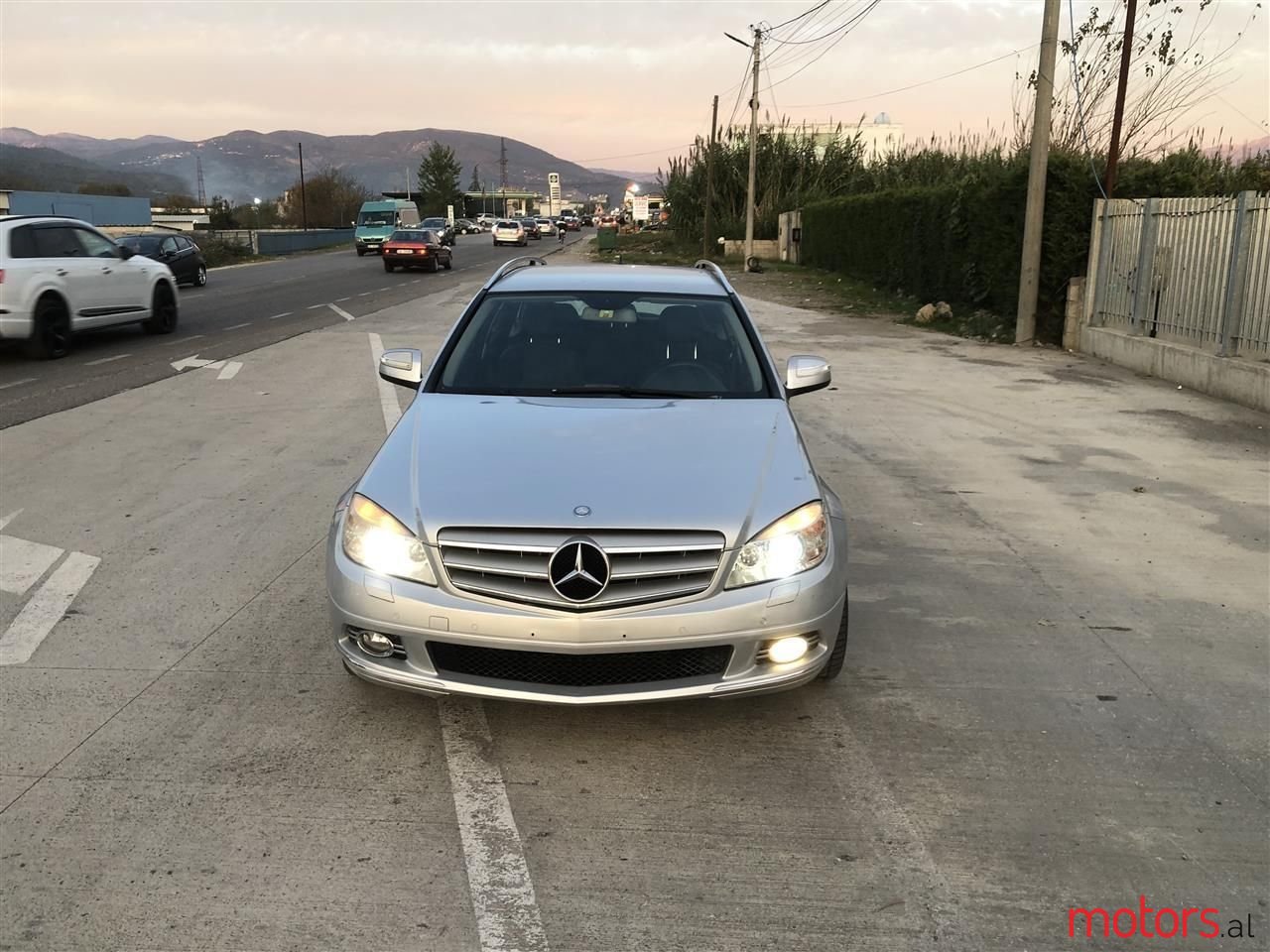 2009' Mercedes-Benz 220 photo #6