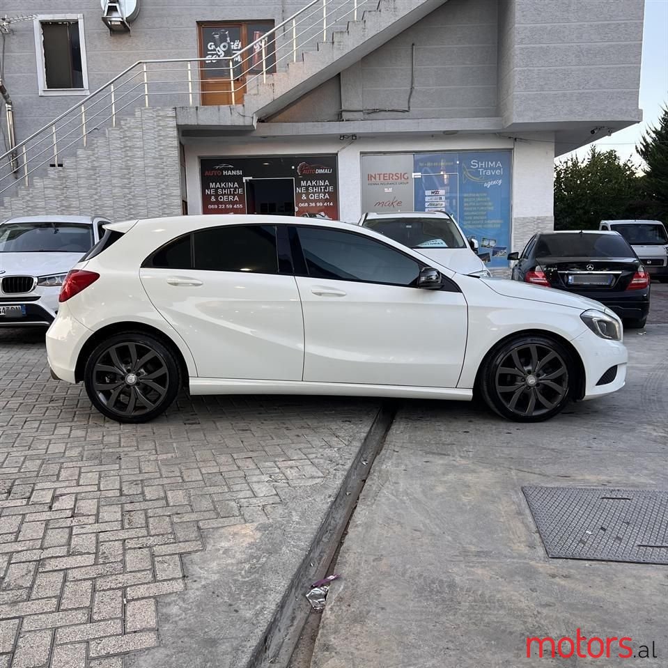 2014' Mercedes-Benz A 200 photo #3