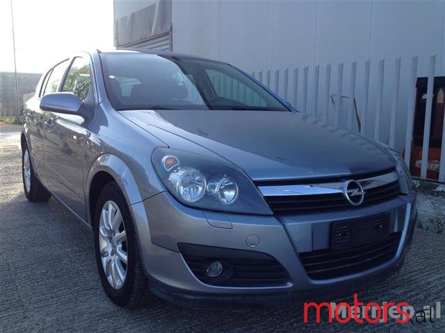 2006' Opel Astra photo #4