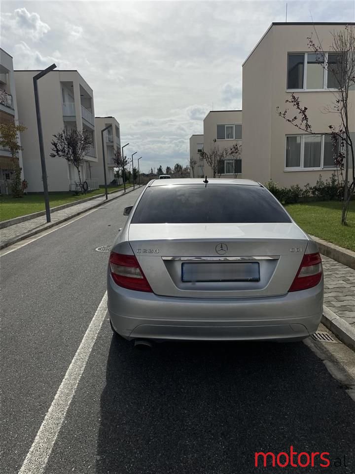 2008' Mercedes-Benz 220 photo #3