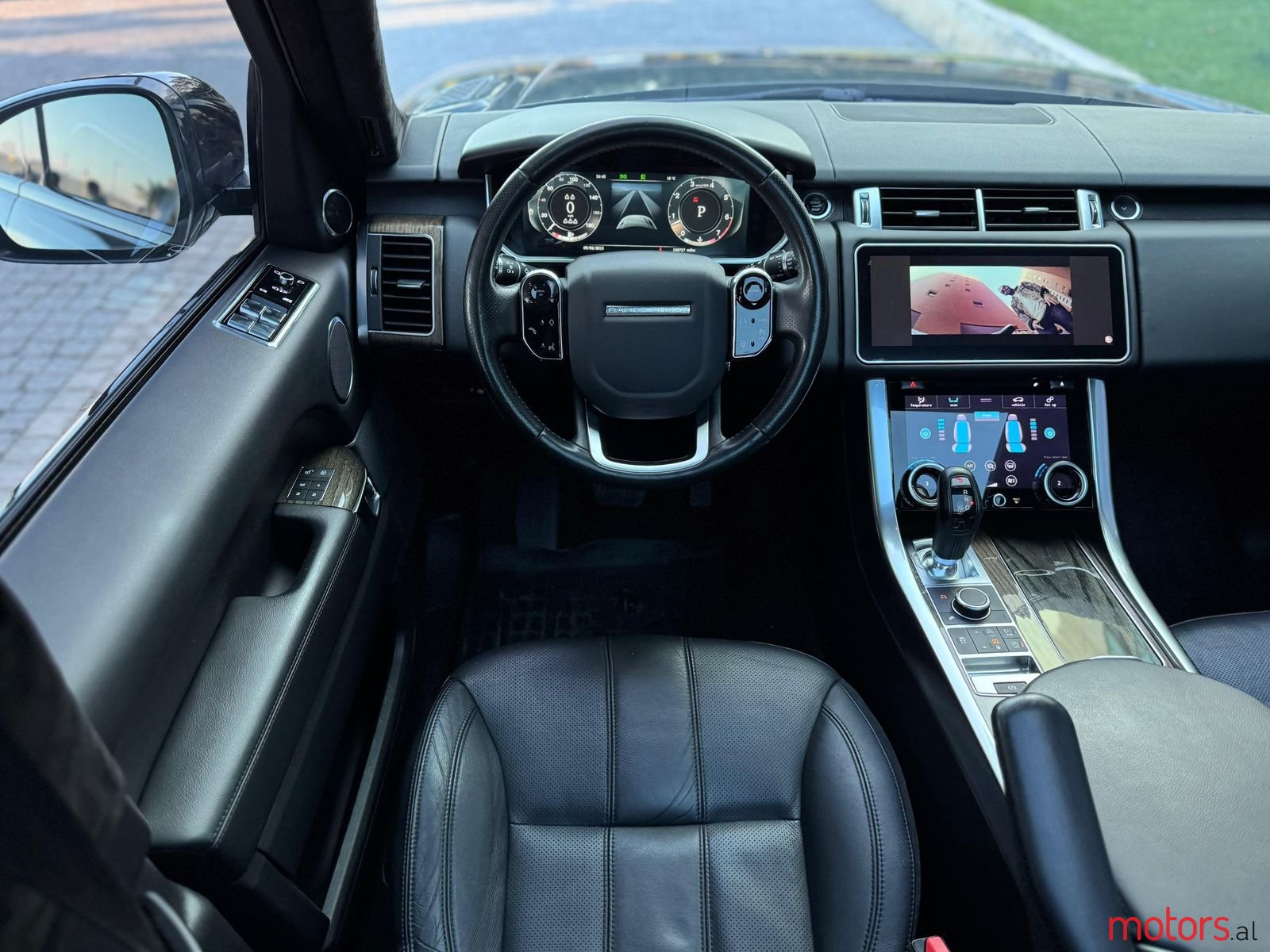 2016' Land Rover Range Rover Sport photo #5