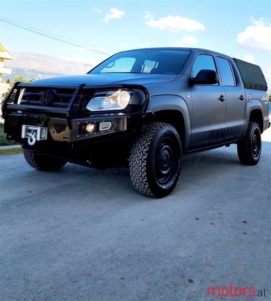 2012' Volkswagen Amarok photo #1