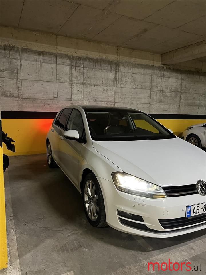 2013' Volkswagen Golf photo #1