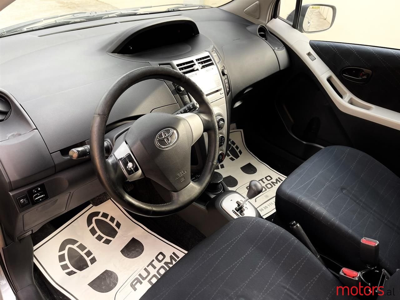 2007' Toyota Yaris photo #5