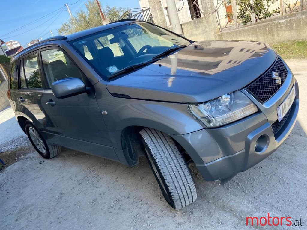 2009' Suzuki Grand Vitara photo #6