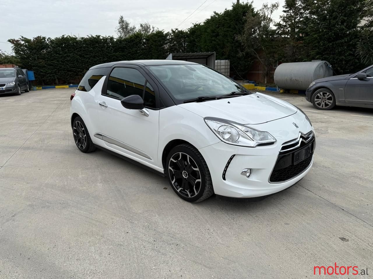 2012' Citroen DS3 photo #1
