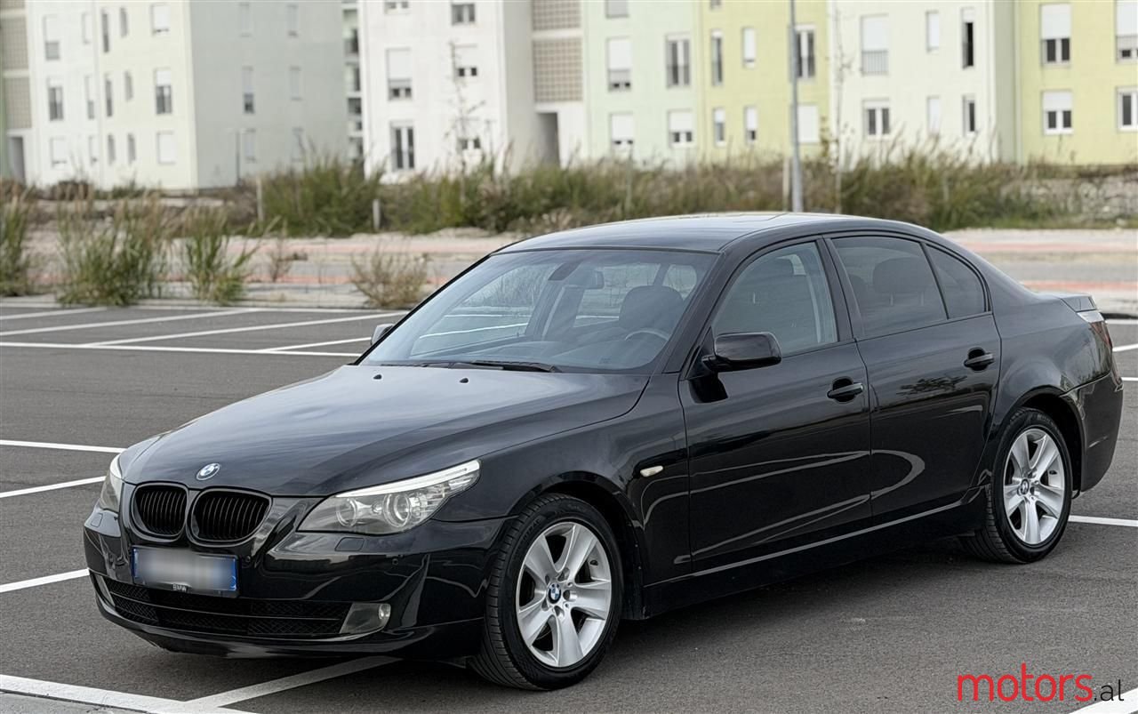 2009' BMW 525 photo #3