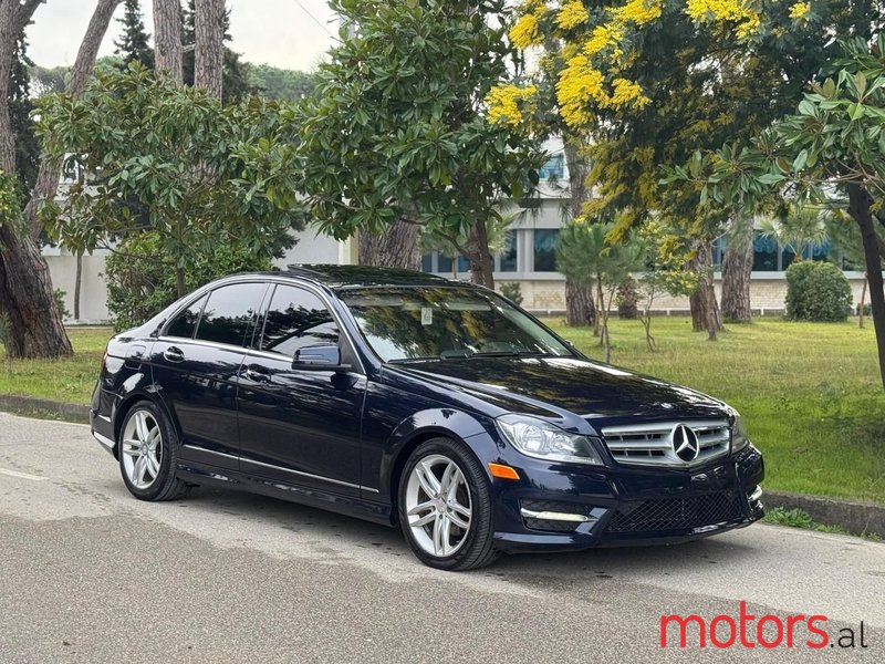 2013' Mercedes-Benz C 300 photo #4