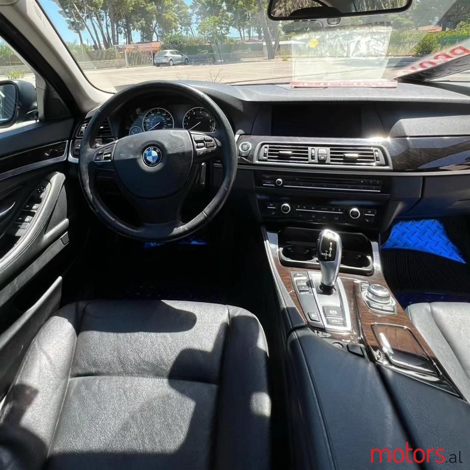 2013' BMW 535 photo #6