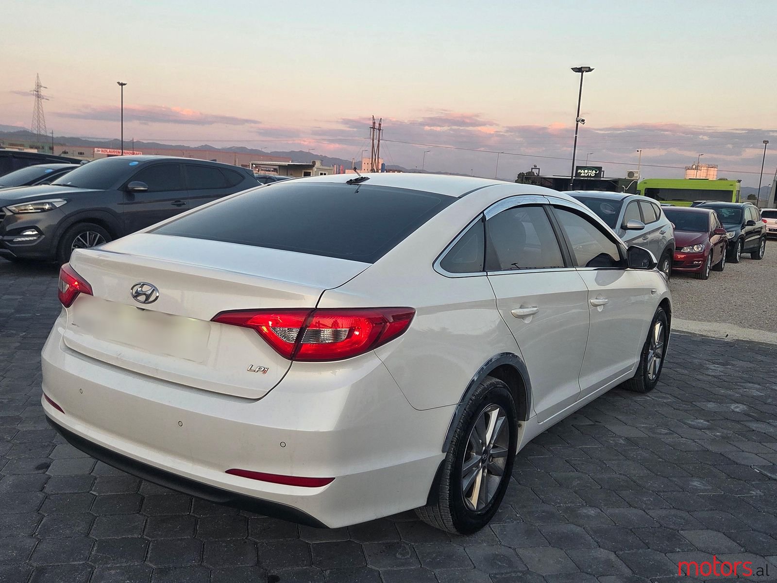 2016' Hyundai Sonata photo #3