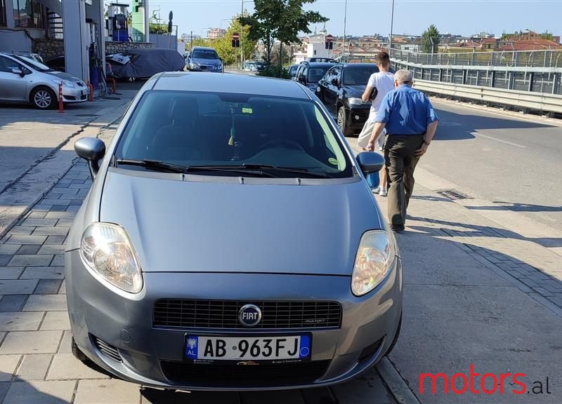 2007' Fiat Grande Punto photo #2