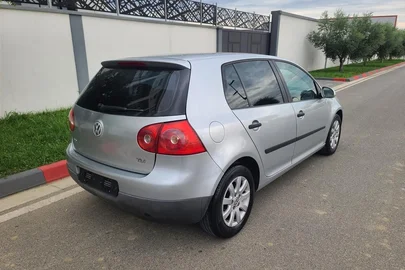 2006' Volkswagen Golf