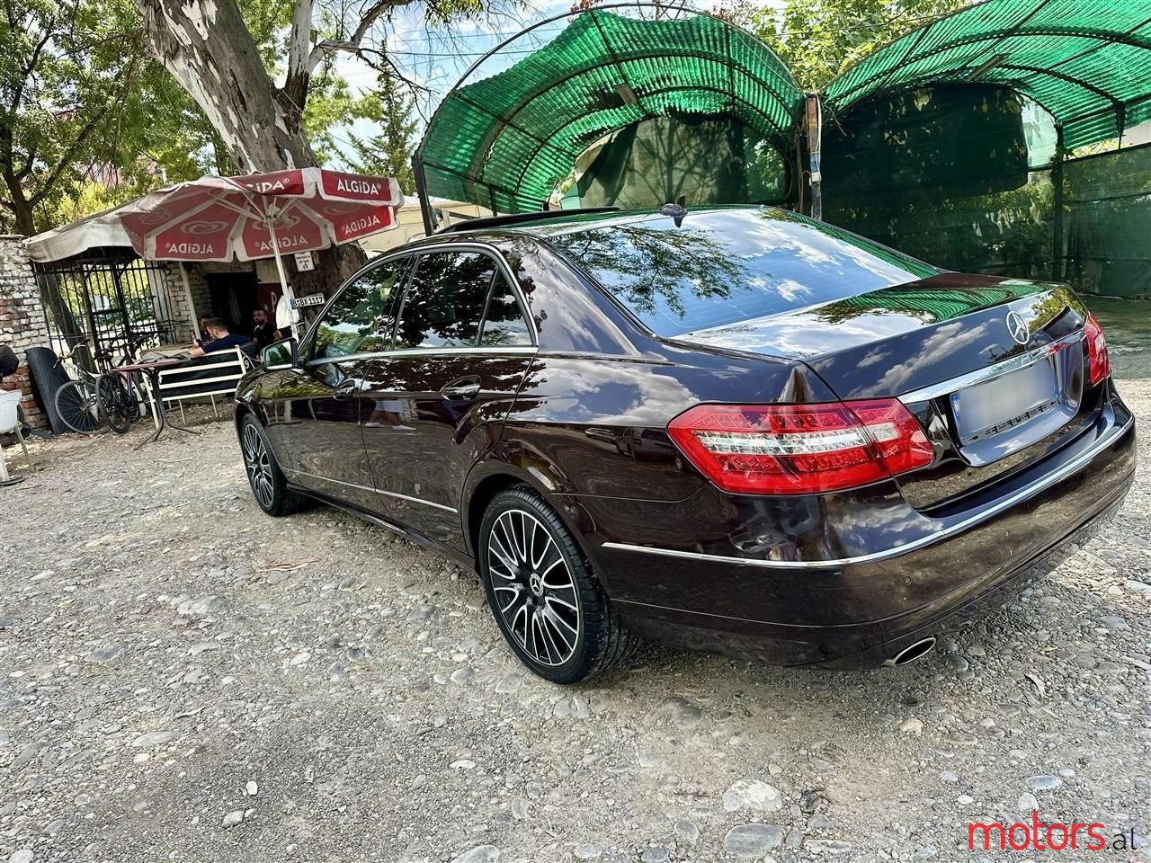 2009' Mercedes-Benz E 350 photo #4