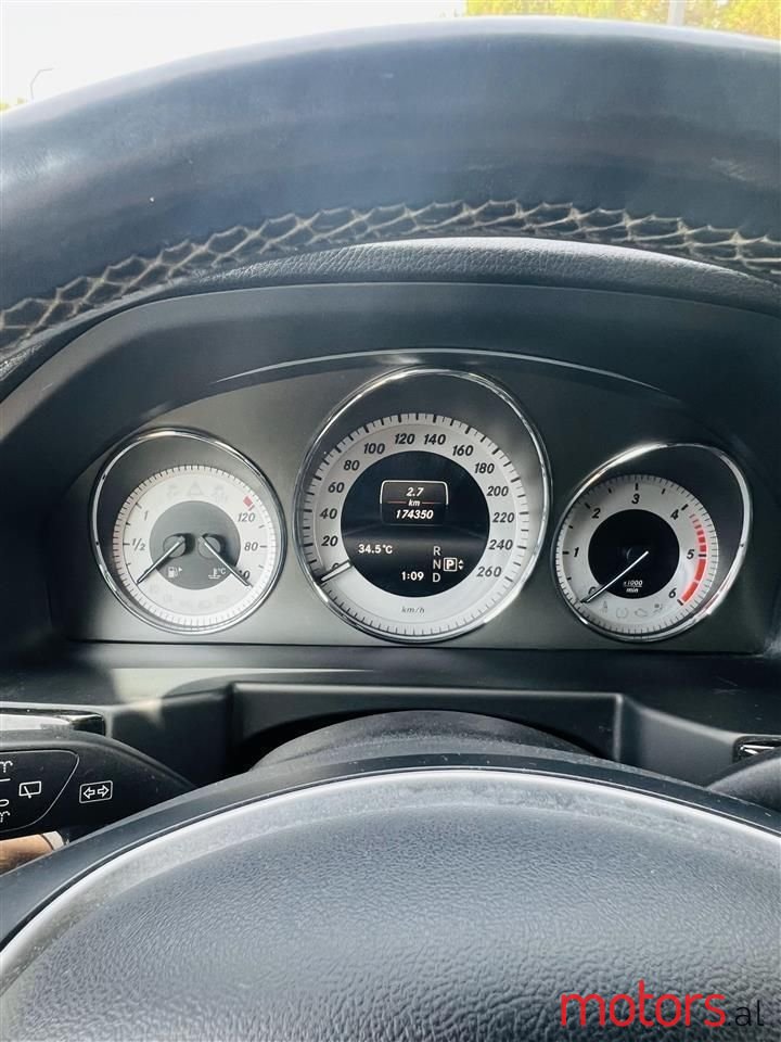 2015' Mercedes-Benz GLK 250 photo #6