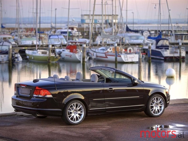 2010' Volvo C70 photo #1