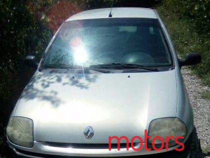2000' Renault Clio photo #1