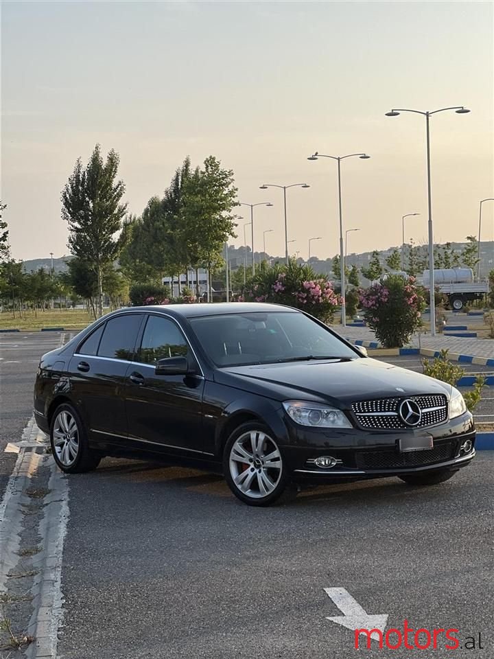 2010' Mercedes-Benz C 300 photo #3