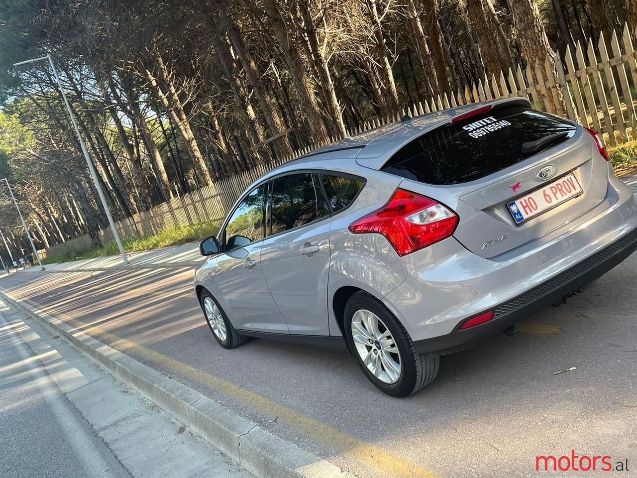 2011' Ford Focus photo #4