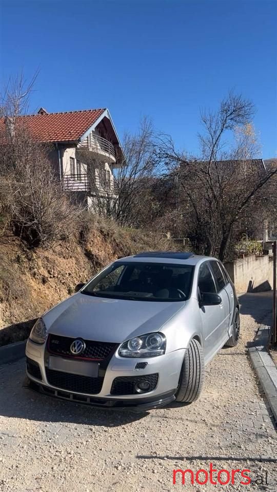 2006' Volkswagen Golf photo #2