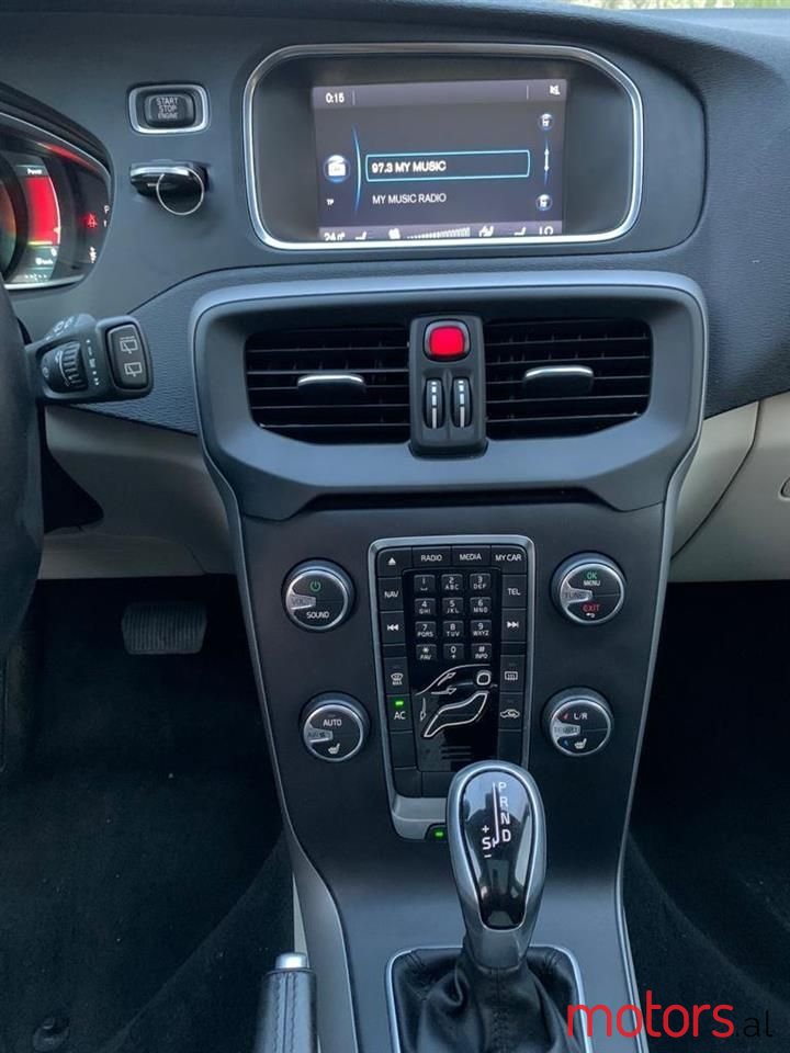 2014' Volvo V40 photo #4