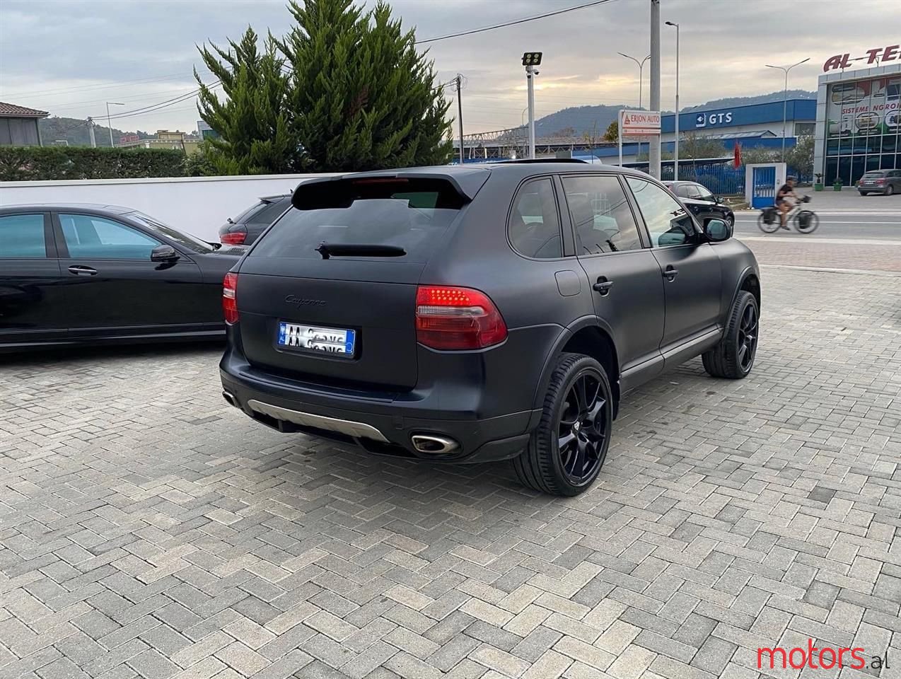 2007' Porsche Cayenne photo #3