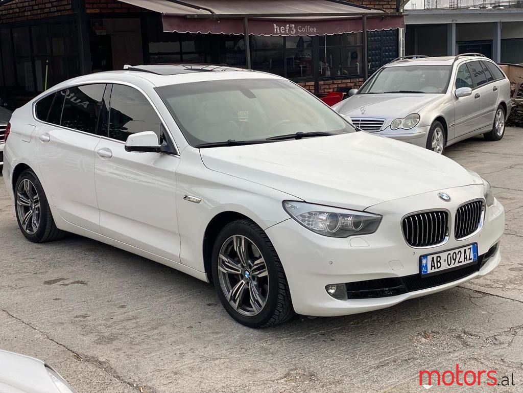 2010' BMW 530 photo #5