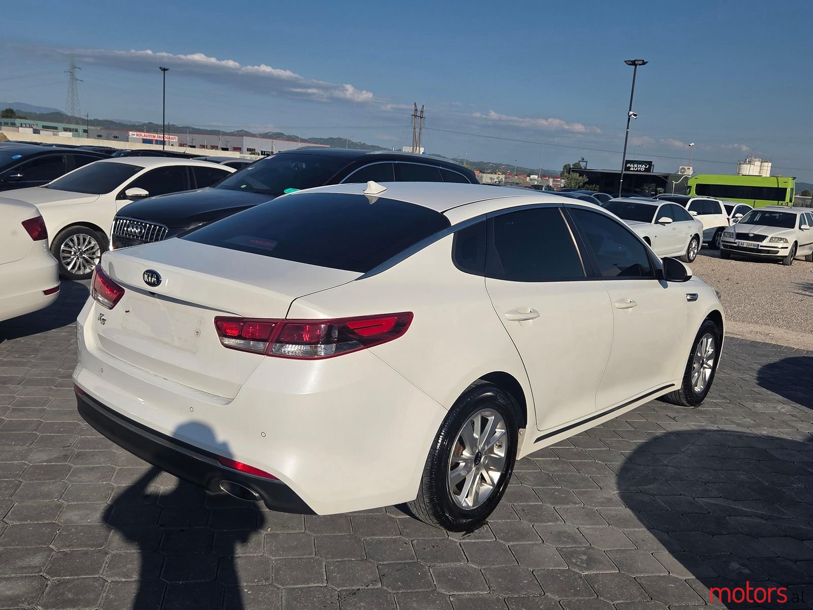 2016' Kia K5 photo #4