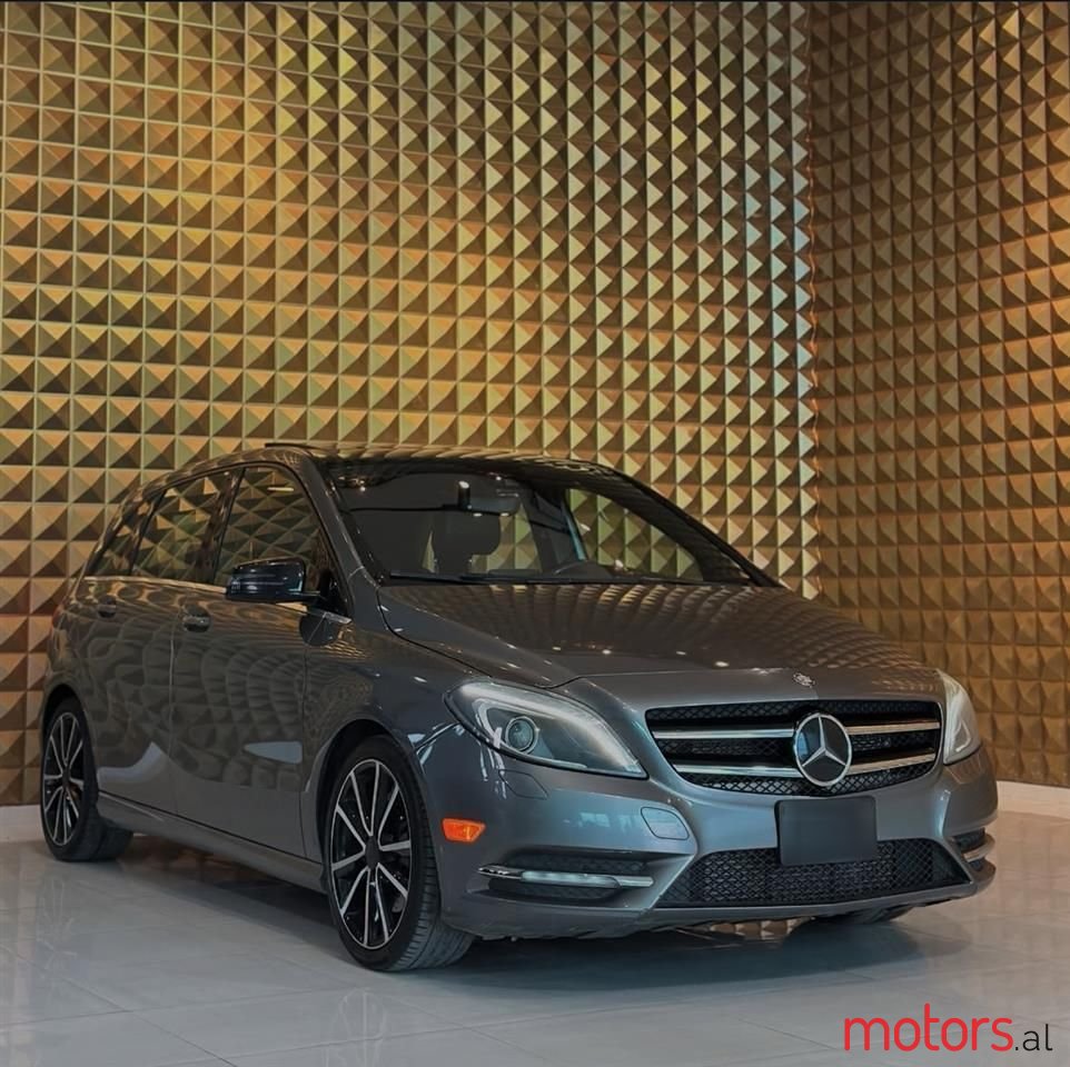 2014' Mercedes-Benz B 250 photo #1