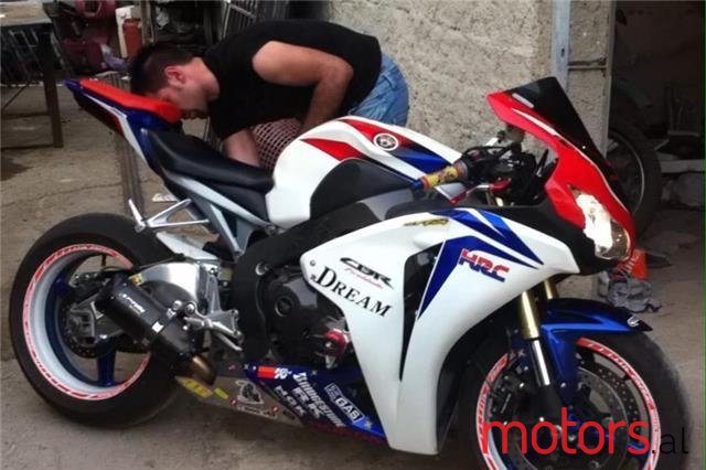 2010' Honda photo #1