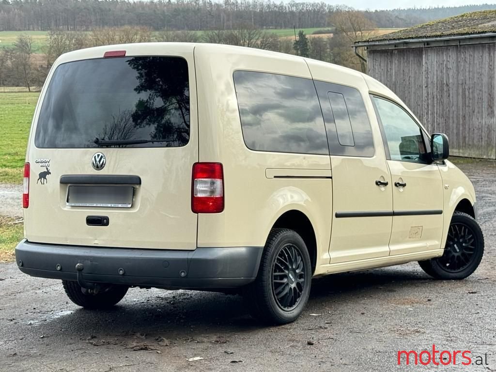 2010' Volkswagen Caddy photo #3