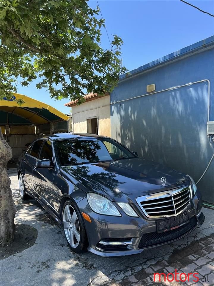 2012' Mercedes-Benz E 350 photo #1