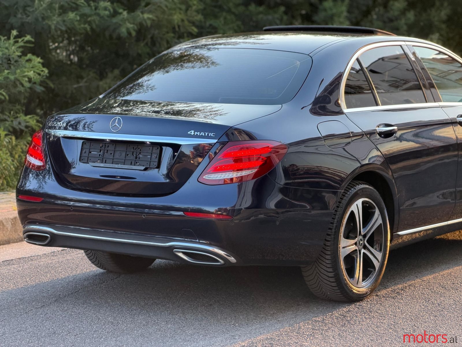 2018' Mercedes-Benz E 220 photo #2