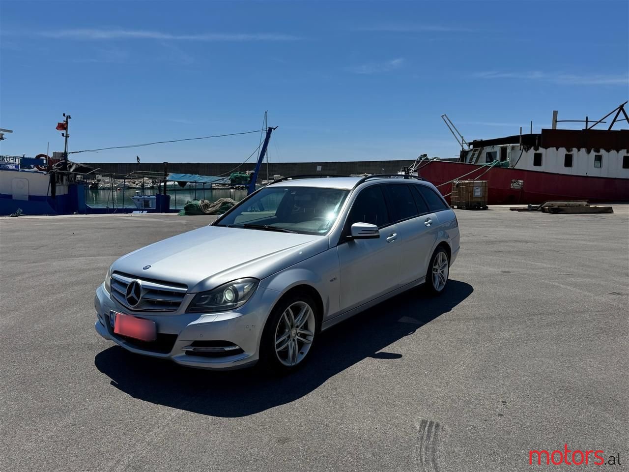 2012' Mercedes-Benz C 220 photo #2