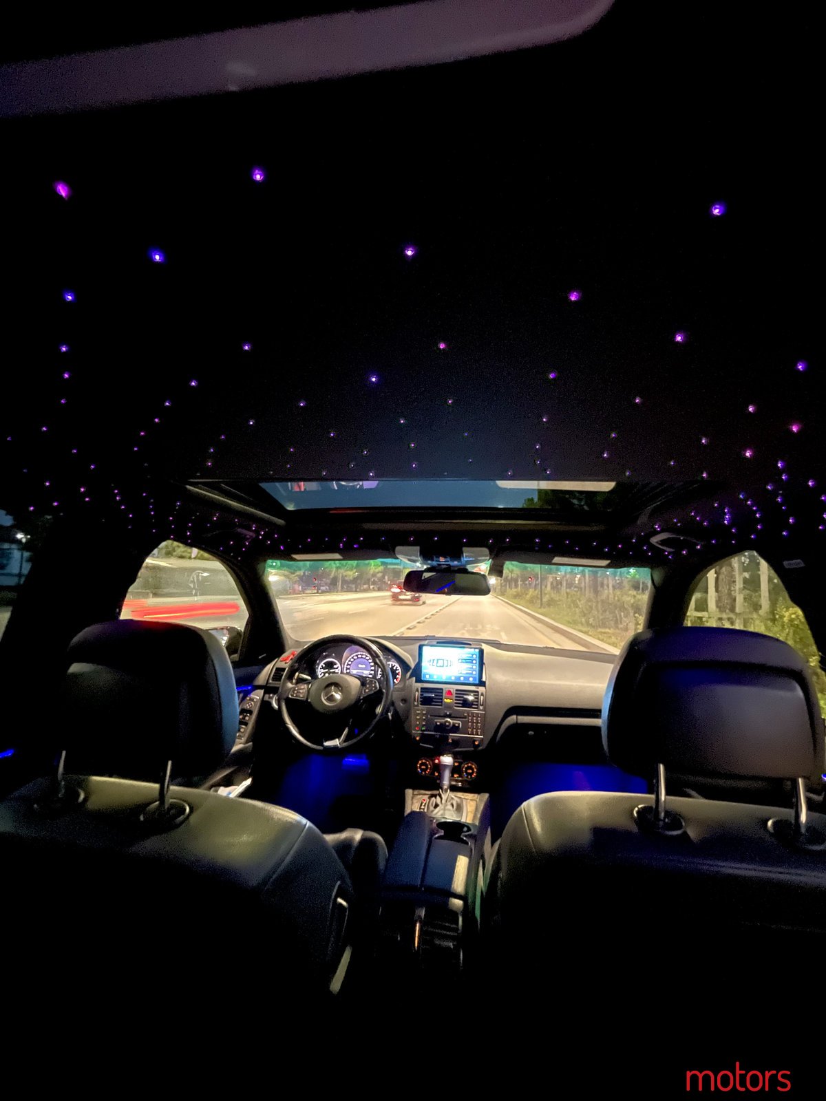 2011' Mercedes-Benz C 250 photo #2