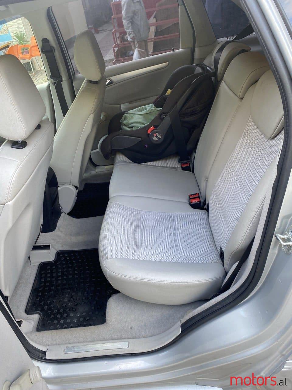 2007' Mercedes-Benz B 180 photo #3