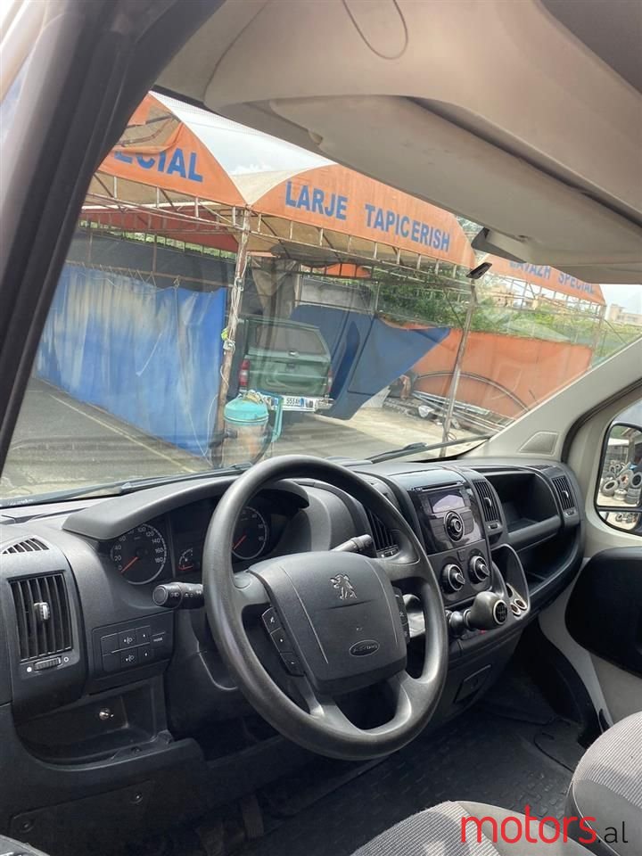 2014' Peugeot Boxer photo #5