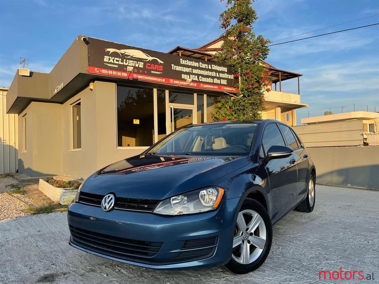 2015' Volkswagen Golf photo #1