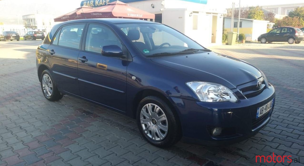 2005' Toyota Corolla photo #1