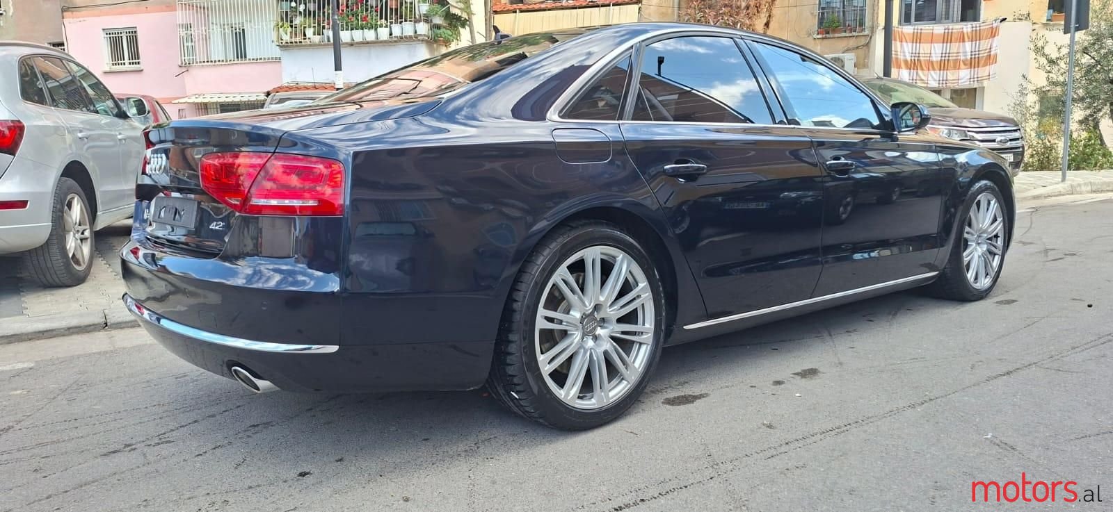 2011' Audi A8 photo #5