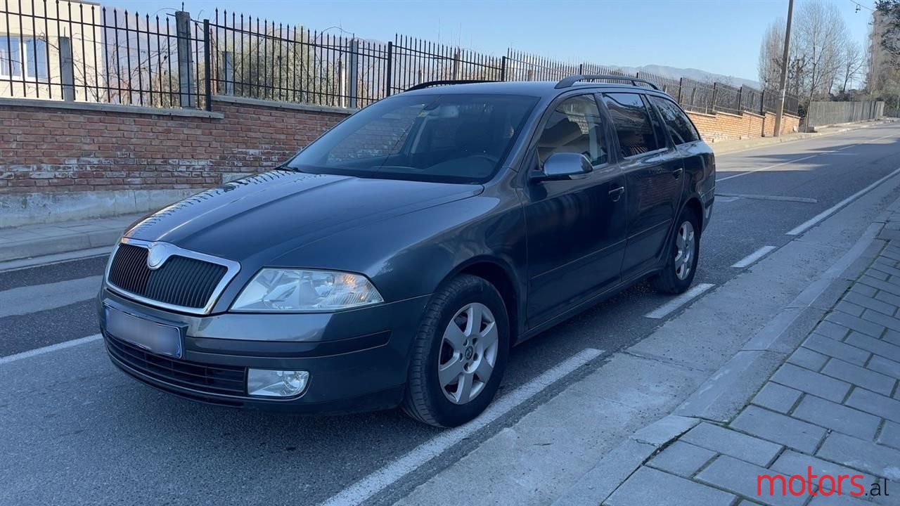 2006' Skoda Octavia photo #2