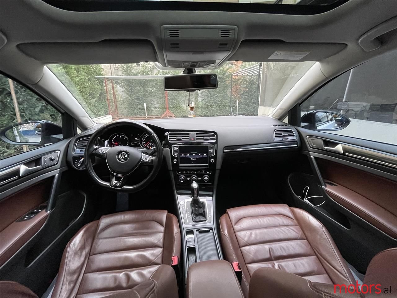 2014' Volkswagen Golf photo #5