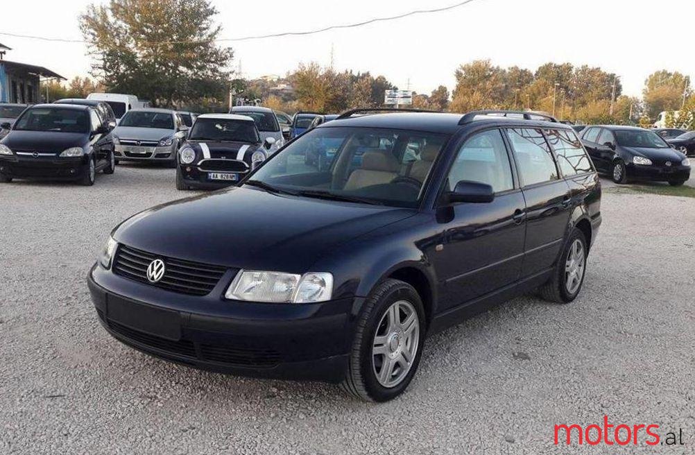 1998' Volkswagen Passat photo #1