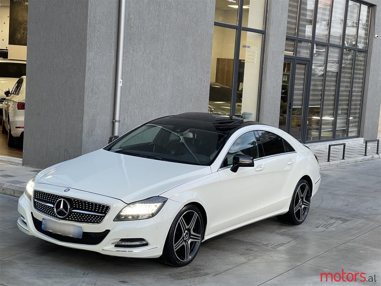 2011' Mercedes-Benz CLS 350 photo #1